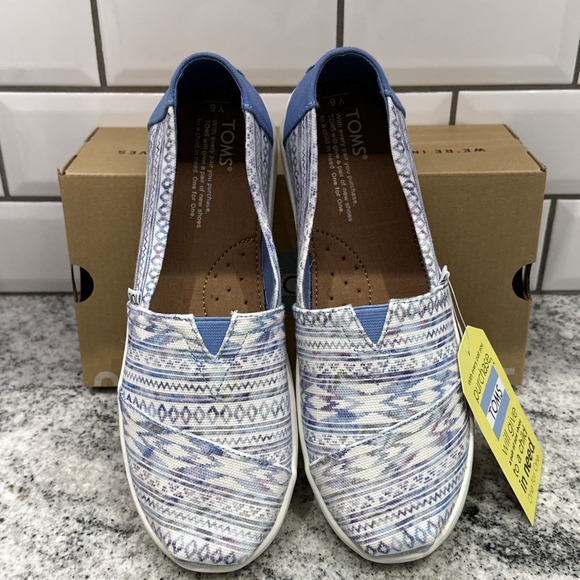 Toms Multi Aqua Ethnic Tribal Blue Lined Shoes Youth 6 Women's 8 Slip On New - Picture 6 of 7